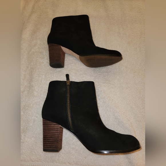 EUC Cole Haan Cassidy Bootie Black Nubuck 9M - Picture 4 of 7